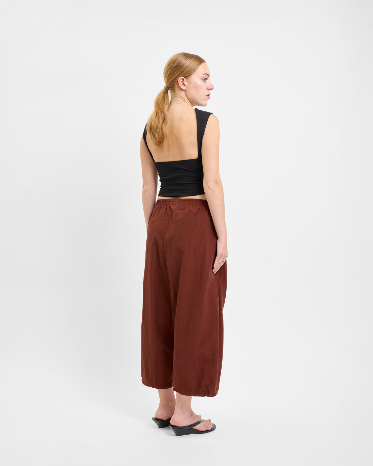 Cropped Trousers Maple VANOU – vue de dos
